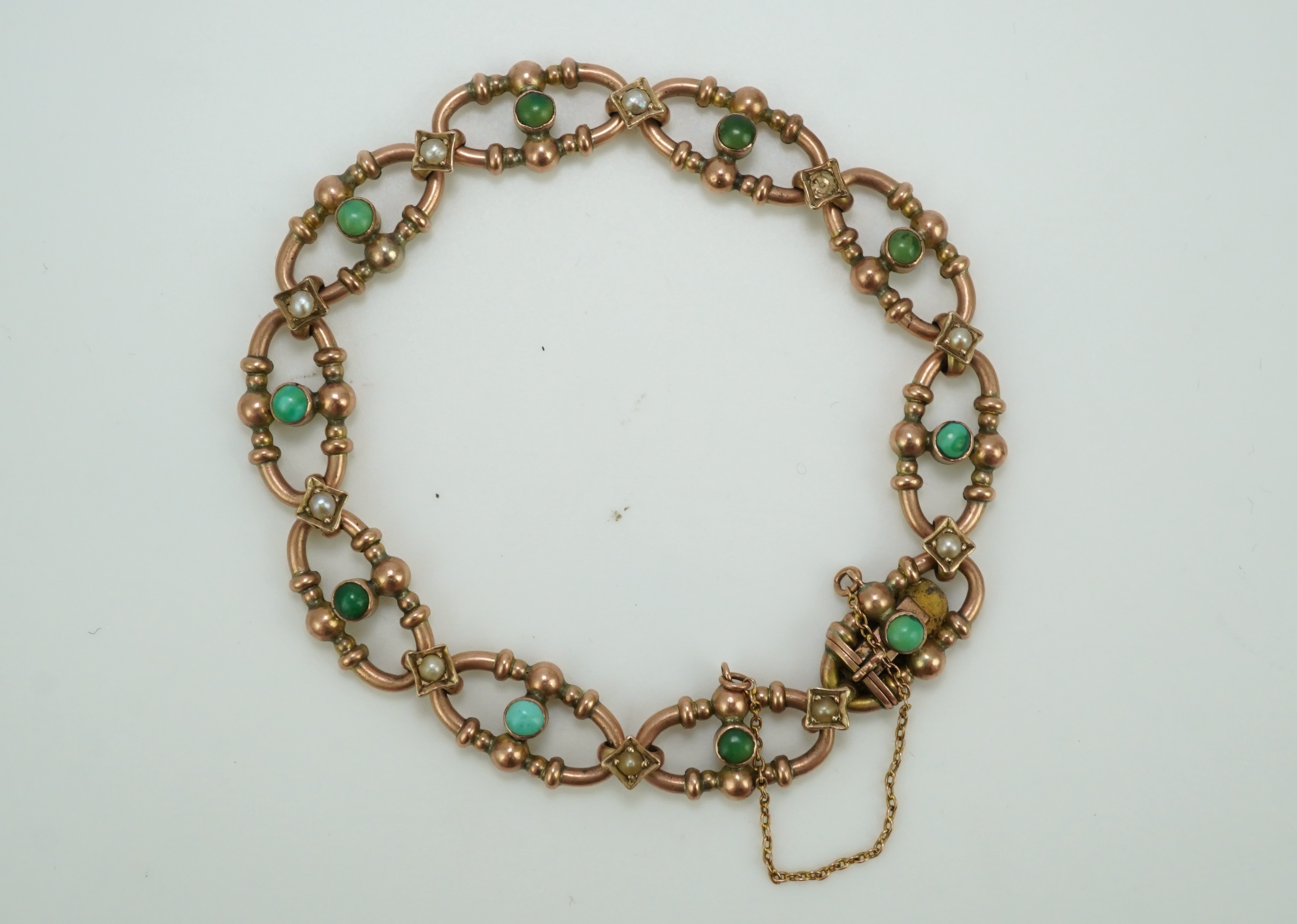 An Edwardian seed pearl and turquoise bracelet, early 20th century